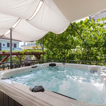 פורץ Cukerina Apartment With Whirpool & Sauna מראה חיצוני תמונה