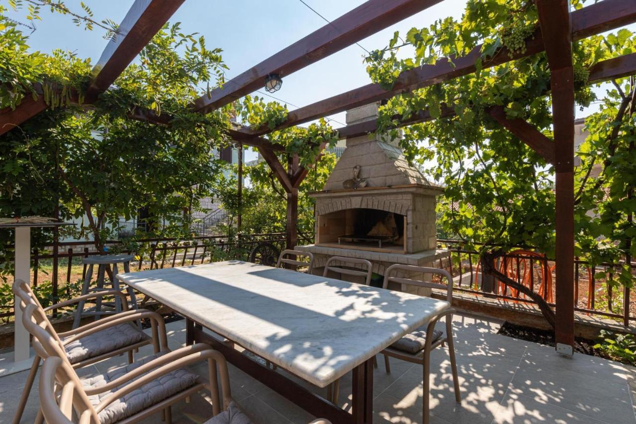 פורץ Cukerina Apartment With Whirpool & Sauna מראה חיצוני תמונה