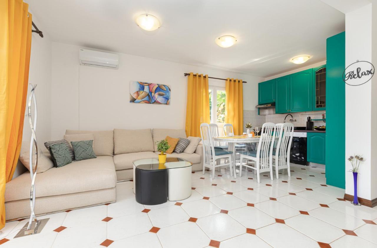 פורץ Cukerina Apartment With Whirpool & Sauna מראה חיצוני תמונה